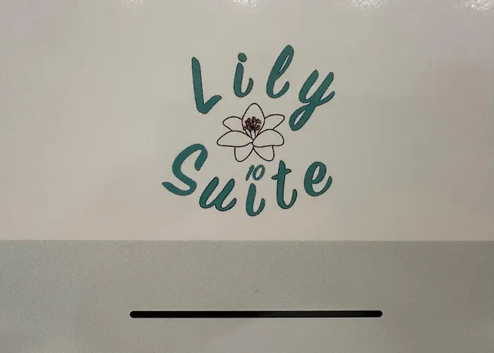 Lily 10