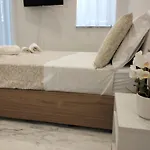 Lily 10 *